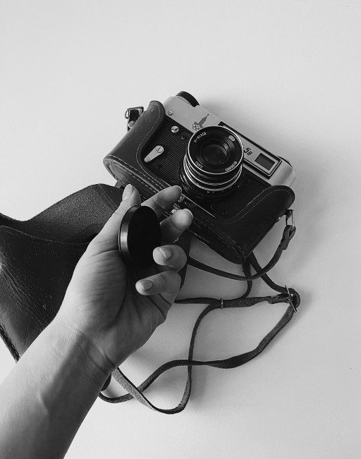 The Ultimate Guide to the Best Analog Photo Cameras for Photography Enthusiasts